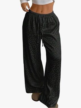 Women’s Black Leopard-Print Wide Leg Lounge Pants, Size Medium